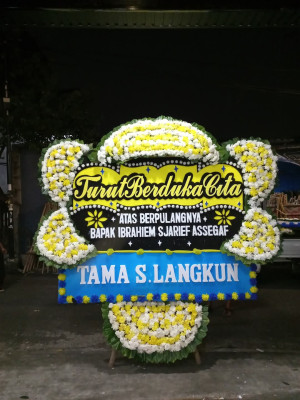 Papan Bunga Duka di Rum